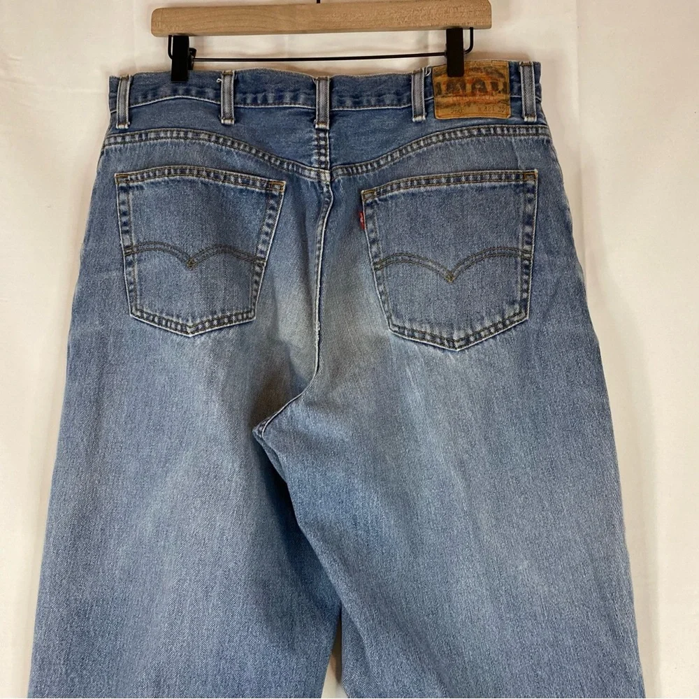LEVI’S Men’s Size 38x32 Denim Jeans 560 VINTAGE Loose Fit Red Tab Tapered Leg